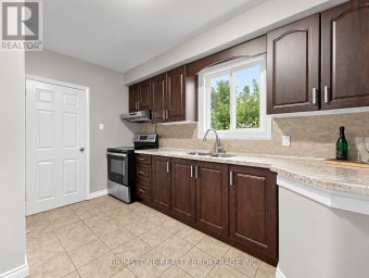 93 BAYVIEW PARKWAY Newmarket (Huron Heights-Leslie Valley) Ontario photo 14