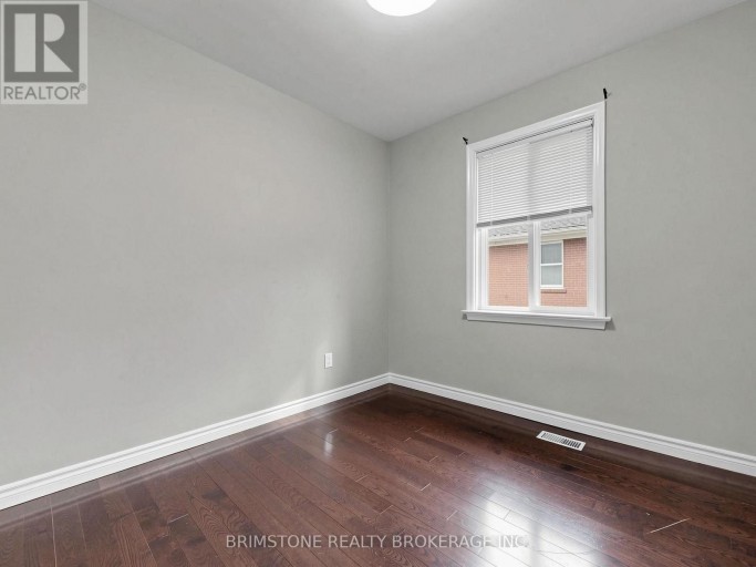 93 BAYVIEW PARKWAY, Newmarket (Huron Heights-Leslie Valley), Ontario, L3Y3W2