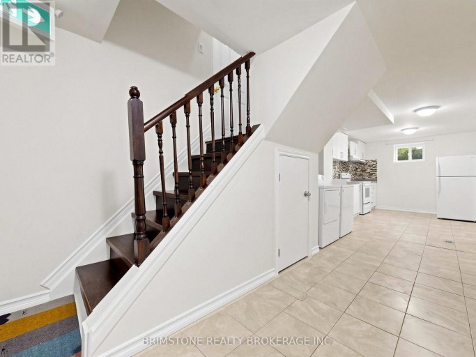 93 BAYVIEW PARKWAY, Newmarket (Huron Heights-Leslie Valley), Ontario, L3Y3W2
