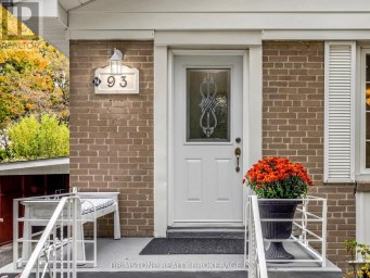93 BAYVIEW PARKWAY Newmarket (Huron Heights-Leslie Valley) Ontario photo 3