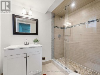 93 BAYVIEW PARKWAY Newmarket (Huron Heights-Leslie Valley) Ontario photo 37