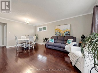 93 BAYVIEW PARKWAY Newmarket (Huron Heights-Leslie Valley) Ontario photo 4