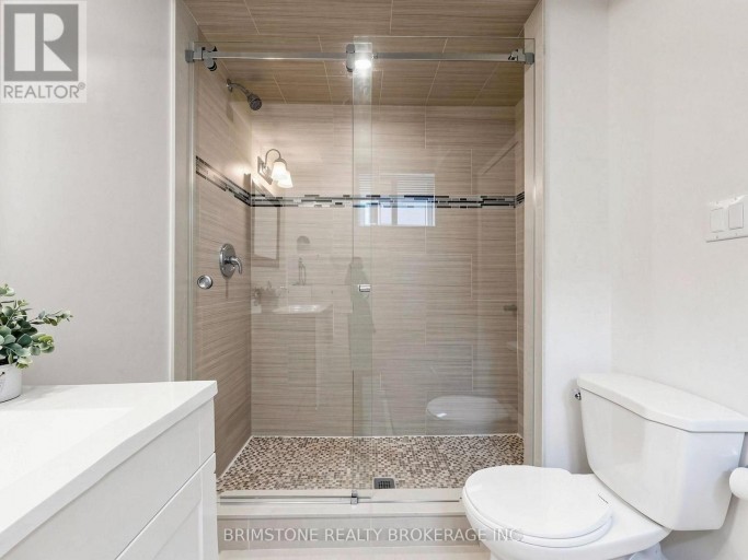 93 BAYVIEW PARKWAY, Newmarket (Huron Heights-Leslie Valley), Ontario, L3Y3W2