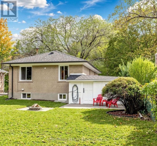 93 BAYVIEW PARKWAY, Newmarket (Huron Heights-Leslie Valley), Ontario, L3Y3W2