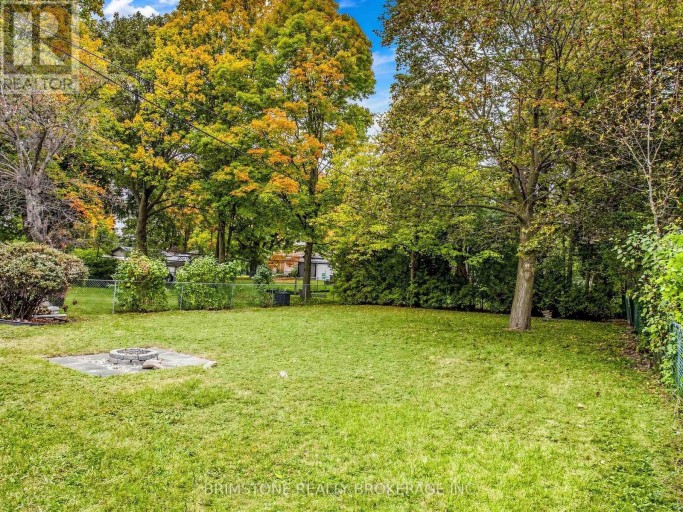93 BAYVIEW PARKWAY, Newmarket (Huron Heights-Leslie Valley), Ontario, L3Y3W2
