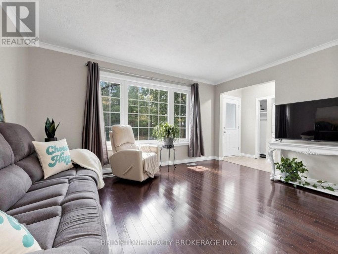 93 BAYVIEW PARKWAY, Newmarket (Huron Heights-Leslie Valley), Ontario, L3Y3W2