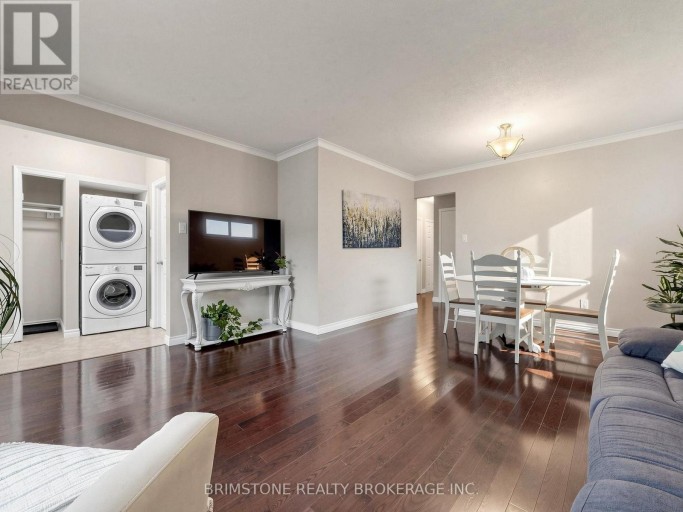 93 BAYVIEW PARKWAY, Newmarket (Huron Heights-Leslie Valley), Ontario, L3Y3W2