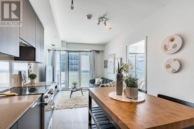 5707 - 3900 CONFEDERATION PARKWAY Mississauga (City Centre) Ontario photo 8
