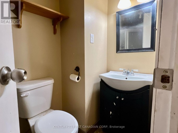40 ARBOUR GLEN CRESCENT, London East (East A), Ontario, N5Y1Z9