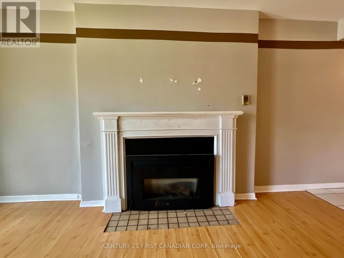 40 ARBOUR GLEN CRESCENT, London East (East A), Ontario, N5Y1Z9