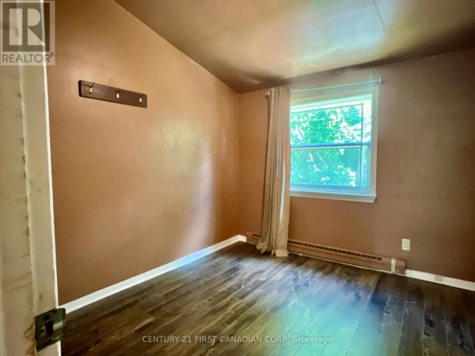 40 ARBOUR GLEN CRESCENT, London East (East A), Ontario, N5Y1Z9