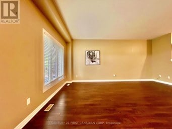 45 - 112 NORTH CENTRE ROAD London North (North B) Ontario photo 5