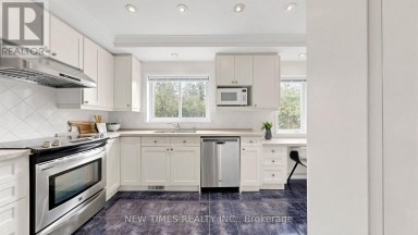 4 ASHSTEAD PLACE Toronto (Don Valley Village) Ontario photo 13