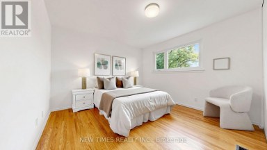 4 ASHSTEAD PLACE Toronto (Don Valley Village) Ontario photo 24