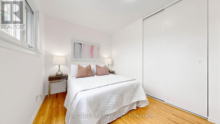 4 ASHSTEAD PLACE, Toronto (Don Valley Village), Ontario, M2J3K1