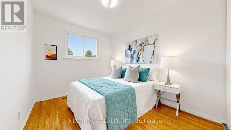 4 ASHSTEAD PLACE, Toronto (Don Valley Village), Ontario, M2J3K1