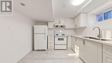 4 ASHSTEAD PLACE Toronto (Don Valley Village) Ontario photo 37