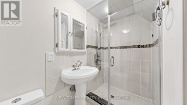 4 ASHSTEAD PLACE Toronto (Don Valley Village) Ontario photo 40