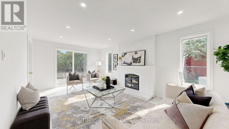 4 ASHSTEAD PLACE, Toronto (Don Valley Village), Ontario, M2J3K1