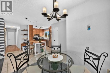10647 Shillington Crescent SW Calgary Alberta photo 14