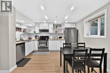 10647 Shillington Crescent SW Calgary Alberta photo 31