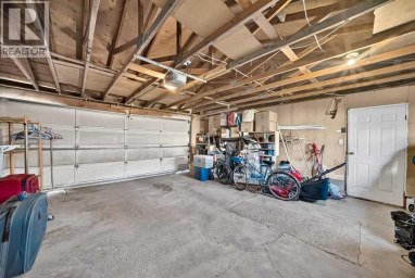 10647 Shillington Crescent SW Calgary Alberta photo 41