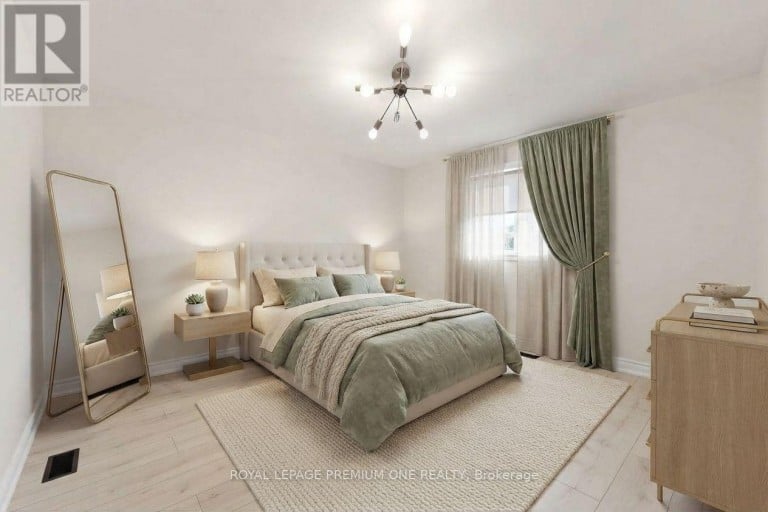 98 THORNTON AVENUE, Bradford West Gwillimbury (Bradford), Ontario, L3Z1N4