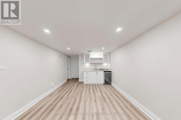 98 THORNTON AVENUE, Bradford West Gwillimbury (Bradford), Ontario, L3Z1N4