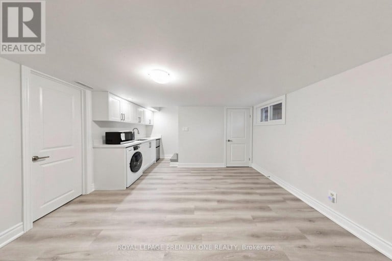 98 THORNTON AVENUE, Bradford West Gwillimbury (Bradford), Ontario, L3Z1N4