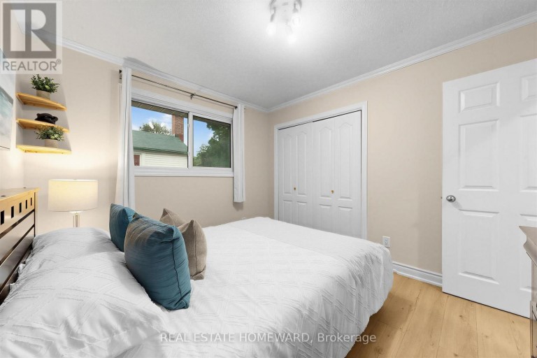 621 BYRON STREET S, Whitby (Downtown Whitby), Ontario, L1N4R6