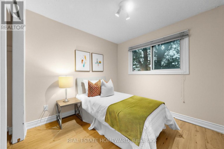 621 BYRON STREET S, Whitby (Downtown Whitby), Ontario, L1N4R6