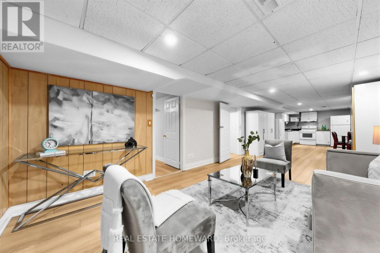 621 BYRON STREET S, Whitby (Downtown Whitby), Ontario, L1N4R6