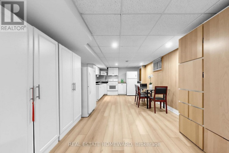 621 BYRON STREET S, Whitby (Downtown Whitby), Ontario, L1N4R6