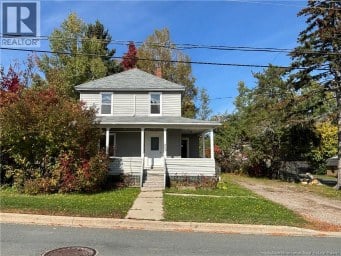 560 Queen Street Bathurst New Brunswick photo 1