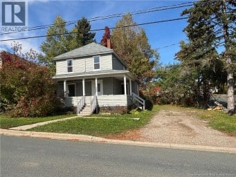 560 Queen Street Bathurst New Brunswick photo 2
