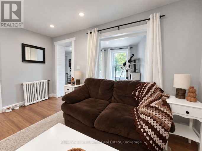 3 - 5 CRANDALL STREET, Kawartha Lakes (Lindsay), Ontario, K9V1R9