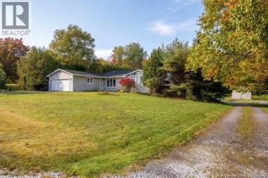 4 Hughes Crescent Quispamsis New Brunswick photo 1