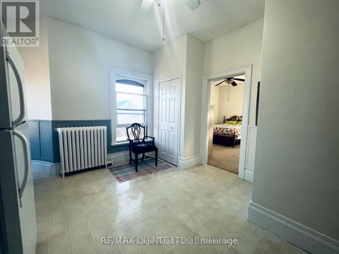 3 - 80 BRIDGE STREET W, Belleville (Belleville Ward), Ontario, K8P1J5