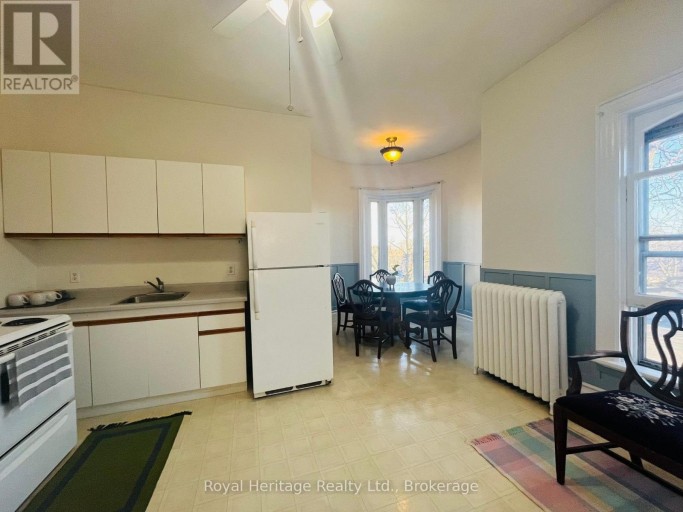3 - 80 BRIDGE STREET W, Belleville (Belleville Ward), Ontario, K8P1J5