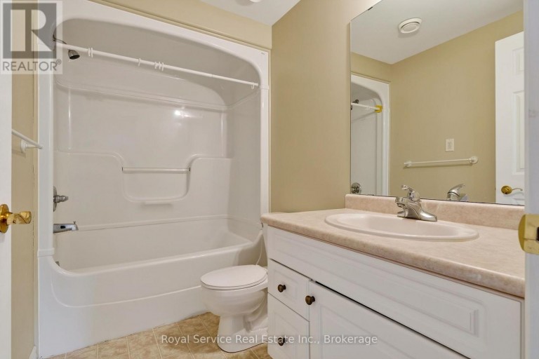 38 FINCH DRIVE, Belleville (Belleville Ward), Ontario, K8P5M6