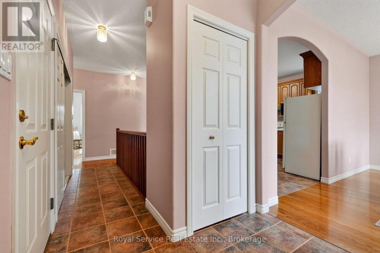 38 FINCH DRIVE, Belleville (Belleville Ward), Ontario, K8P5M6
