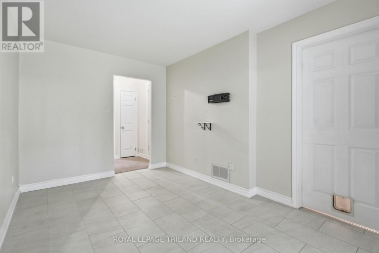 84 - 900 POND VIEW ROAD, London South (South T), Ontario, N5Z4L7