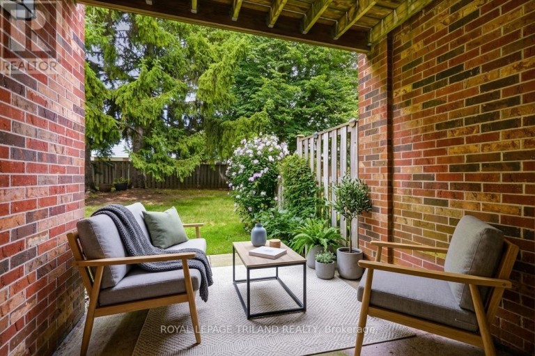 84 - 900 POND VIEW ROAD, London South (South T), Ontario, N5Z4L7