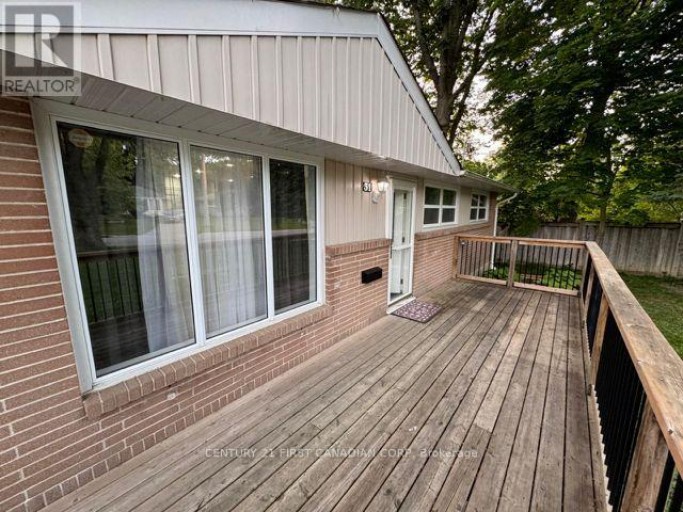 UPPER LEVEL - 31 THORNCREST CRESCENT, London South (South D), Ontario, N6J1K4