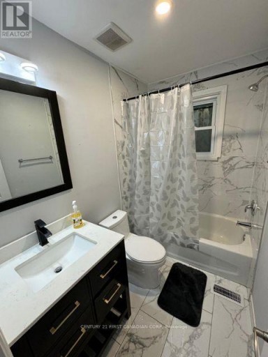 UPPER LEVEL - 31 THORNCREST CRESCENT, London South (South D), Ontario, N6J1K4