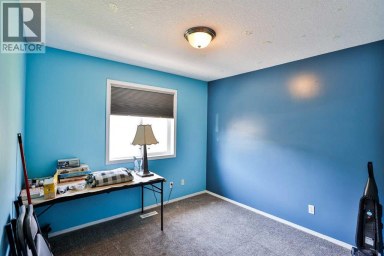 139 Heritage Circle W Lethbridge Alberta photo 17