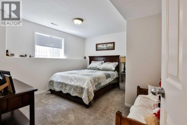 139 Heritage Circle W Lethbridge Alberta photo 21