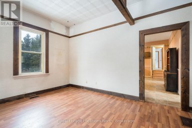 9038 COUNTY RD 91 ROAD Clearview Ontario photo 17