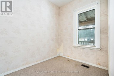 9038 COUNTY RD 91 ROAD Clearview Ontario photo 18