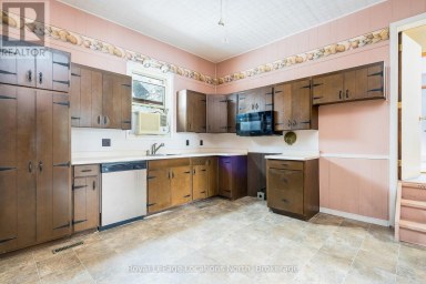 9038 COUNTY RD 91 ROAD Clearview Ontario photo 19
